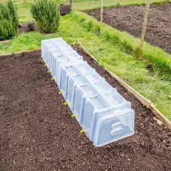 Pegs For Forcing Tunnels -Dobies 590627D